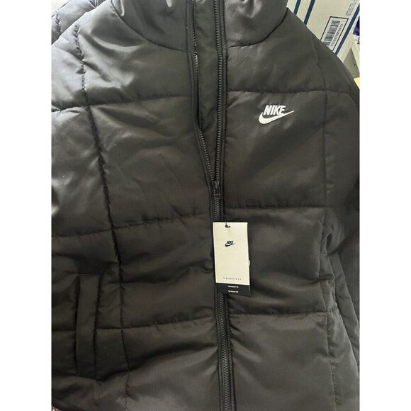 Nike Puffer Vest Medium Black Women Therma-FIT Windrunner New Oversized - Picture 2 of 5
